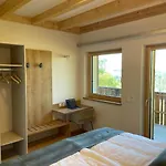 Gronewald's Mountain View Holidays Grunenbach
